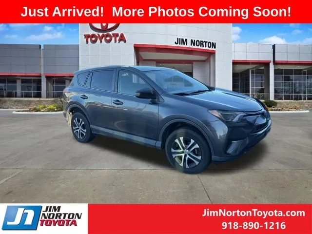 2018 Toyota RAV4 LE for sale in Tulsa, OK