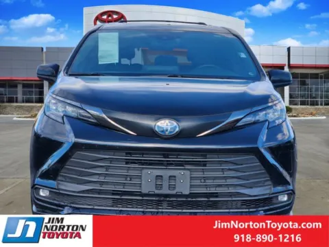 Photos of 2023 Toyota Sienna Woodland Edition for sale in Tulsa, OK at Jim Norton Toyota