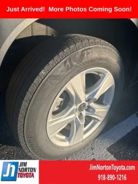 More photos of 2023 Toyota Highlander L at Jim Norton Toyota, OK