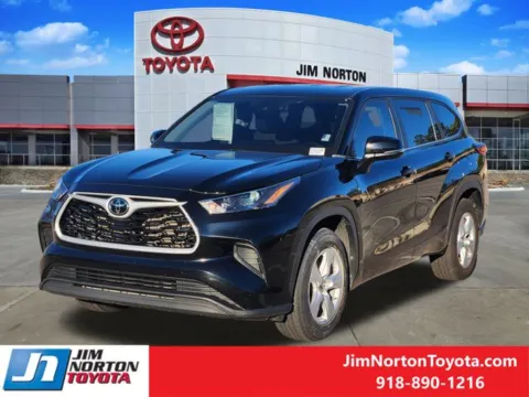 Another view of 2023 Toyota Highlander L for sale in Tulsa, OK at Jim Norton Toyota