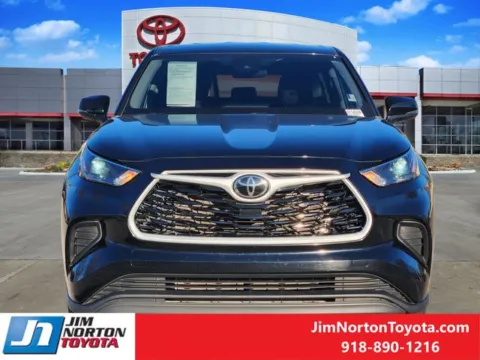 Photos of 2023 Toyota Highlander L for sale in Tulsa, OK at Jim Norton Toyota