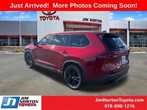 More photos of 2025 Toyota Grand Highlander Limited at Jim Norton Toyota, OK