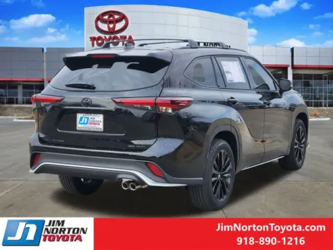 Another view of 2026 Toyota Highlander XSE for sale in Tulsa, OK at Jim Norton Toyota