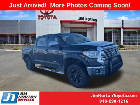 Black 2017 Toyota Tundra Limited for sale in Tulsa, OK