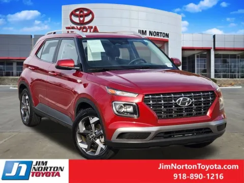 Photos of 2025 Hyundai Venue SEL for sale in Tulsa, OK at Jim Norton Toyota