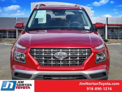 Photos of 2025 Hyundai Venue SEL for sale in Tulsa, OK at Jim Norton Toyota