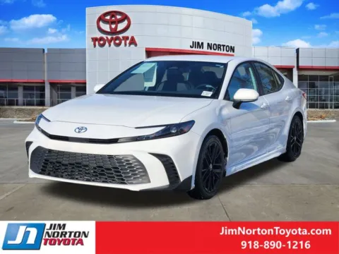Another view of 2025 Toyota Camry SE for sale in Tulsa, OK at Jim Norton Toyota