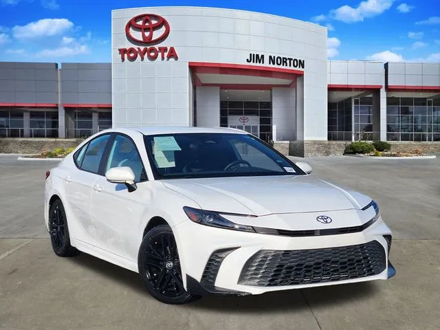 White 2025 Toyota Camry SE for sale in Tulsa, OK