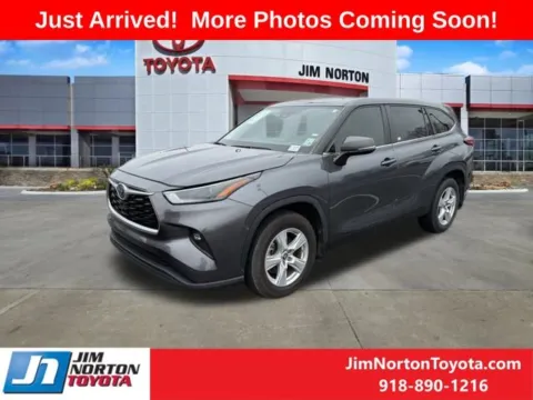 Photos of 2023 Toyota Highlander Hybrid LE for sale in Tulsa, OK at Jim Norton Toyota
