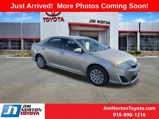 Beige 2013 Toyota Camry LE for sale in Tulsa, OK
