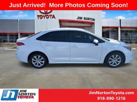 More photos of 2022 Toyota Corolla LE at Jim Norton Toyota, OK