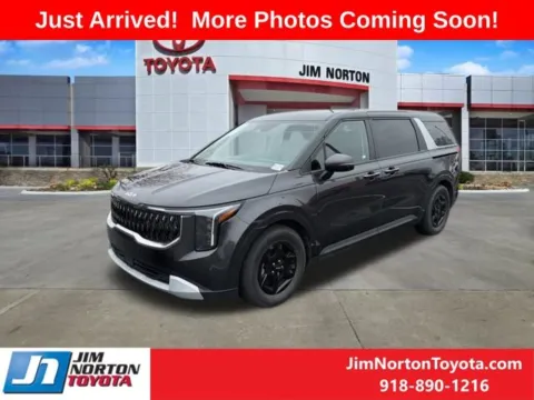Photos of 2025 Kia Carnival LXS for sale in Tulsa, OK at Jim Norton Toyota
