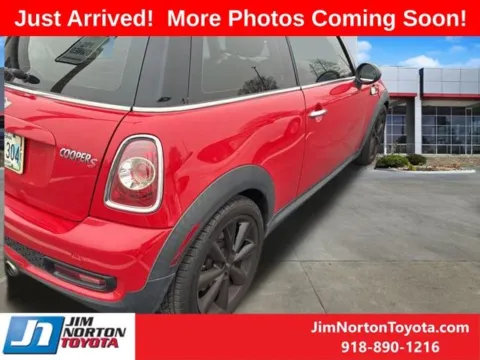 More photos of 2013 MINI Cooper S at Jim Norton Toyota, OK