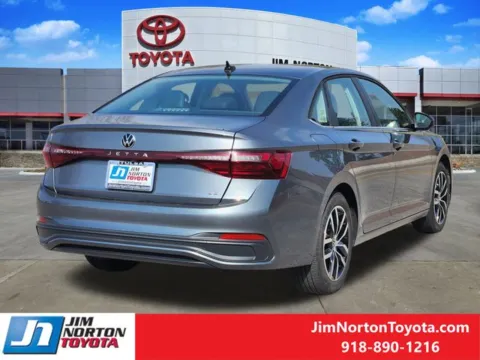 More photos of 2025 Volkswagen Jetta 1.5T SE at Jim Norton Toyota, OK