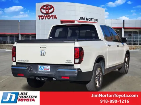 More photos of 2017 Honda Ridgeline RTL-E at Jim Norton Toyota, OK