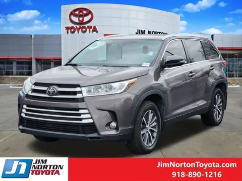 Another view of 2019 Toyota Highlander XLE for sale in Tulsa, OK at Jim Norton Toyota