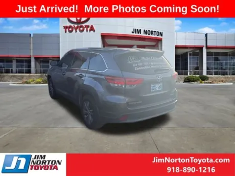 More photos of 2019 Toyota Highlander XLE at Jim Norton Toyota, OK