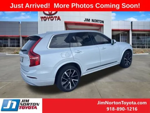 More photos of 2022 Volvo XC90 Recharge Plug-In Hybrid T8 Inscription Expression Extended Range 6P at Jim Norton Toyota, OK