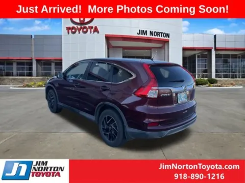 More photos of 2016 Honda CR-V SE at Jim Norton Toyota, OK