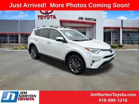 White 2018 Toyota RAV4 Hybrid Limited for sale in Tulsa, OK