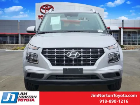 Photos of 2025 Hyundai Venue SEL for sale in Tulsa, OK at Jim Norton Toyota