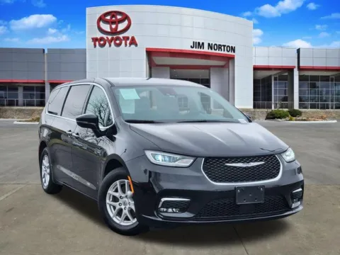 Black 2024 Chrysler Pacifica Touring L for sale in Tulsa, OK