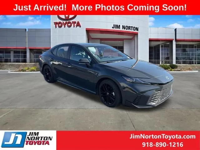 Gray 2025 Toyota Camry SE for sale in Tulsa, OK