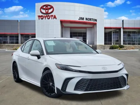 White 2025 Toyota Camry SE for sale in Tulsa, OK