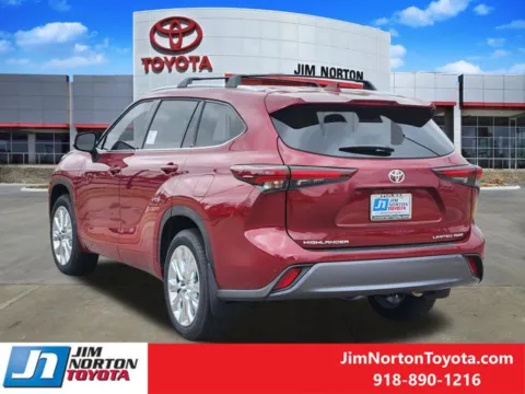 More photos of 2026 Toyota Highlander Limited at Jim Norton Toyota, OK