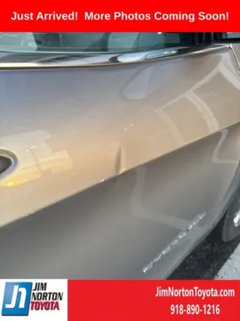 More photos of 2019 Jeep Cherokee Latitude Plus at Jim Norton Toyota, OK