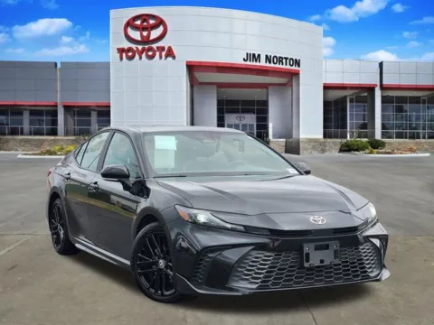 Black 2025 Toyota Camry SE for sale in Tulsa, OK