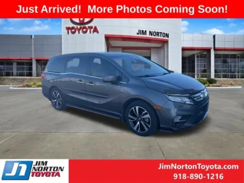 Gray 2018 Honda Odyssey Elite for sale in Tulsa, OK