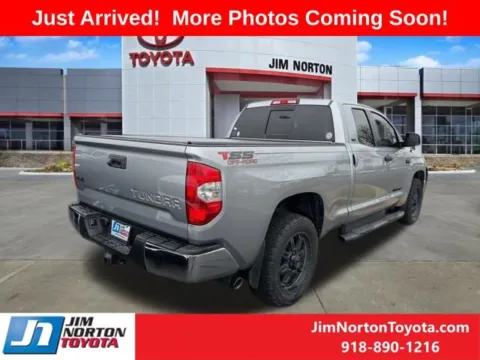 More photos of 2016 Toyota Tundra SR5 at Jim Norton Toyota, OK