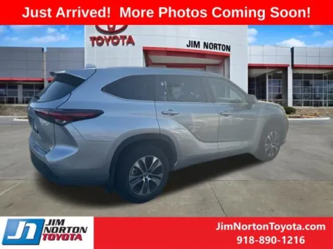 More photos of 2024 Toyota Highlander XLE at Jim Norton Toyota, OK