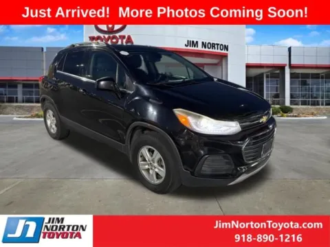 Black 2017 Chevrolet Trax LT for sale in Tulsa, OK
