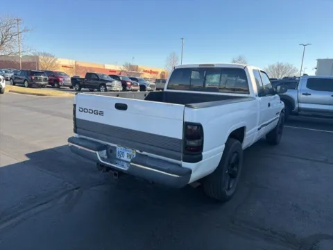 More photos of 2000 Dodge Ram 1500 SLT at Jim Norton Toyota, OK