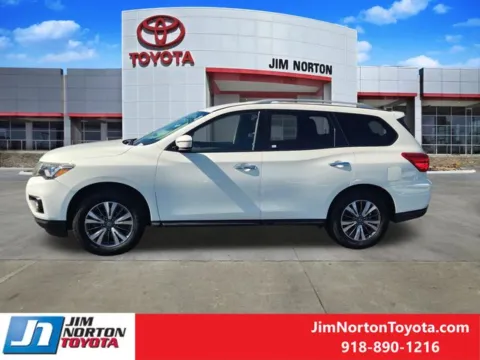 More photos of 2017 Nissan Pathfinder S at Jim Norton Toyota, OK