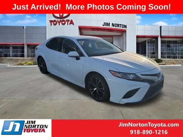 White 2019 Toyota Camry SE for sale in Tulsa, OK