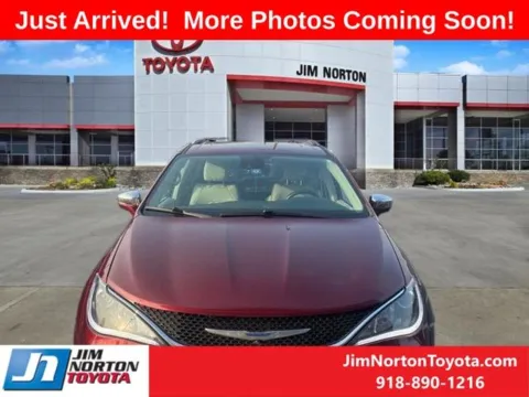 More photos of 2019 Chrysler Pacifica Limited at Jim Norton Toyota, OK