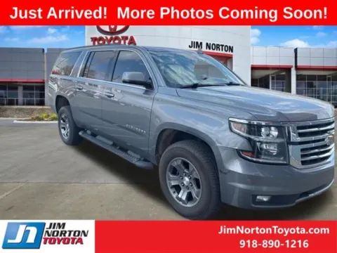 Gray 2019 Chevrolet Suburban LT for sale in Tulsa, OK