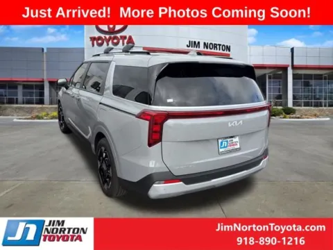 More photos of 2025 Kia Carnival EX at Jim Norton Toyota, OK