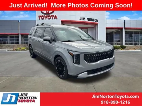 Silver 2025 Kia Carnival EX for sale in Tulsa, OK