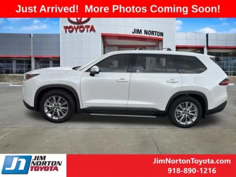 More photos of 2026 Toyota Grand Highlander Platinum at Jim Norton Toyota, OK