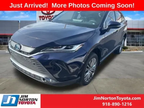 Photos of 2022 Toyota Venza XLE for sale in Tulsa, OK at Jim Norton Toyota