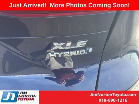 Another view of 2022 Toyota Venza XLE for sale in Tulsa, OK at Jim Norton Toyota