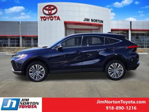 More photos of 2022 Toyota Venza XLE at Jim Norton Toyota, OK