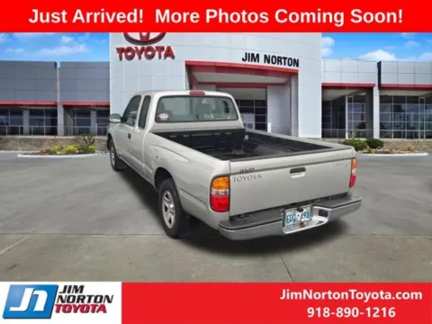 More photos of 2004 Toyota Tacoma at Jim Norton Toyota, OK