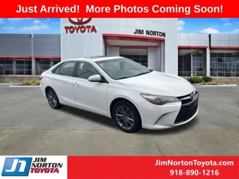 White 2017 Toyota Camry SE for sale in Tulsa, OK