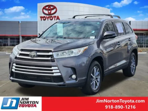 Another view of 2019 Toyota Highlander XLE for sale in Tulsa, OK at Jim Norton Toyota