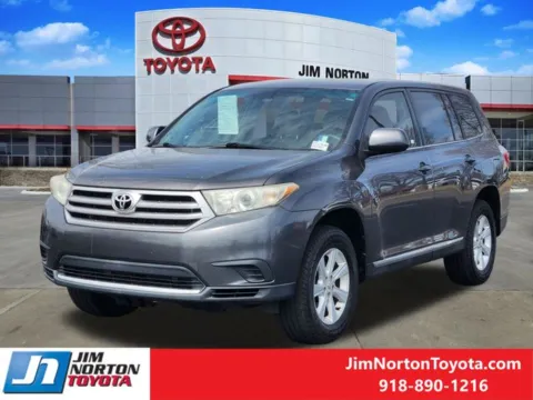 Another view of 2011 Toyota Highlander for sale in Tulsa, OK at Jim Norton Toyota
